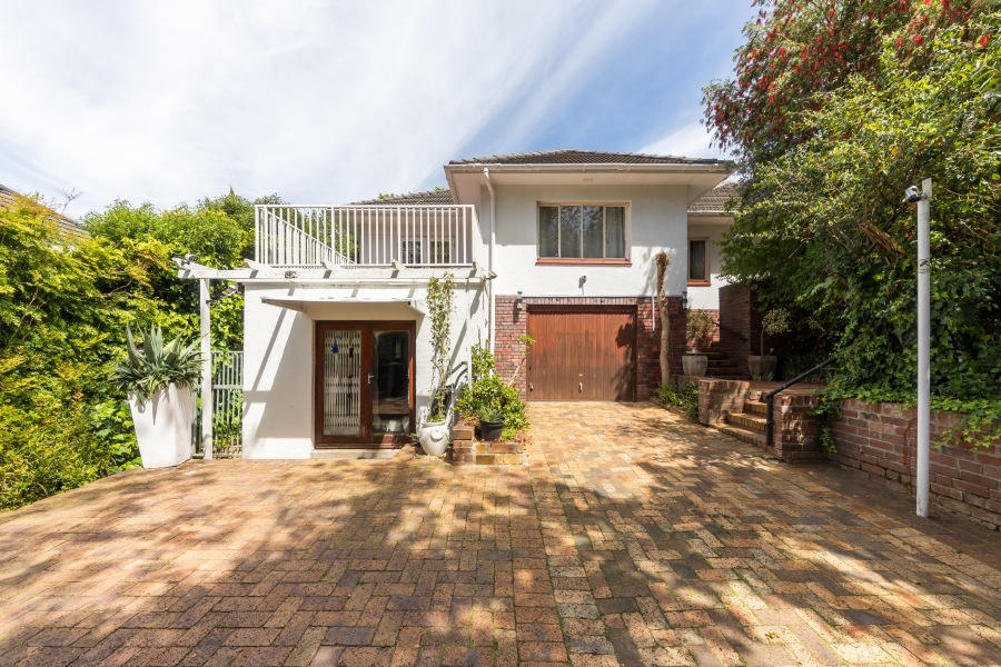 To Let 4 Bedroom Property for Rent in Newlands Western Cape